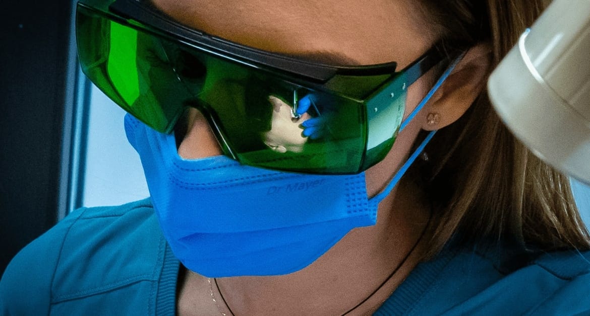 Carii de colet – De ce apar și cum se tratează corect?