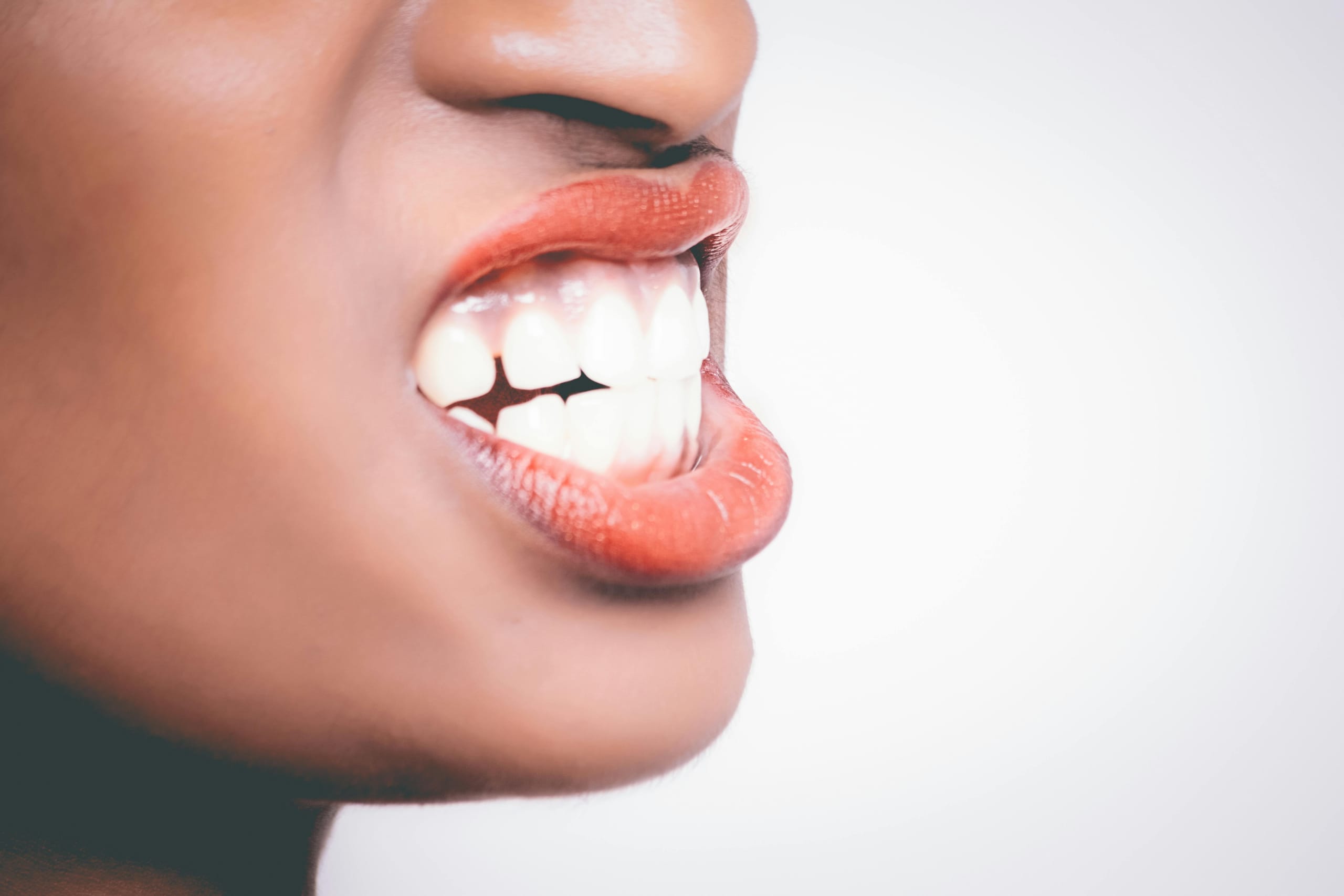 Adiția de os: când este necesară și cum o poți preveni - Miko Dental